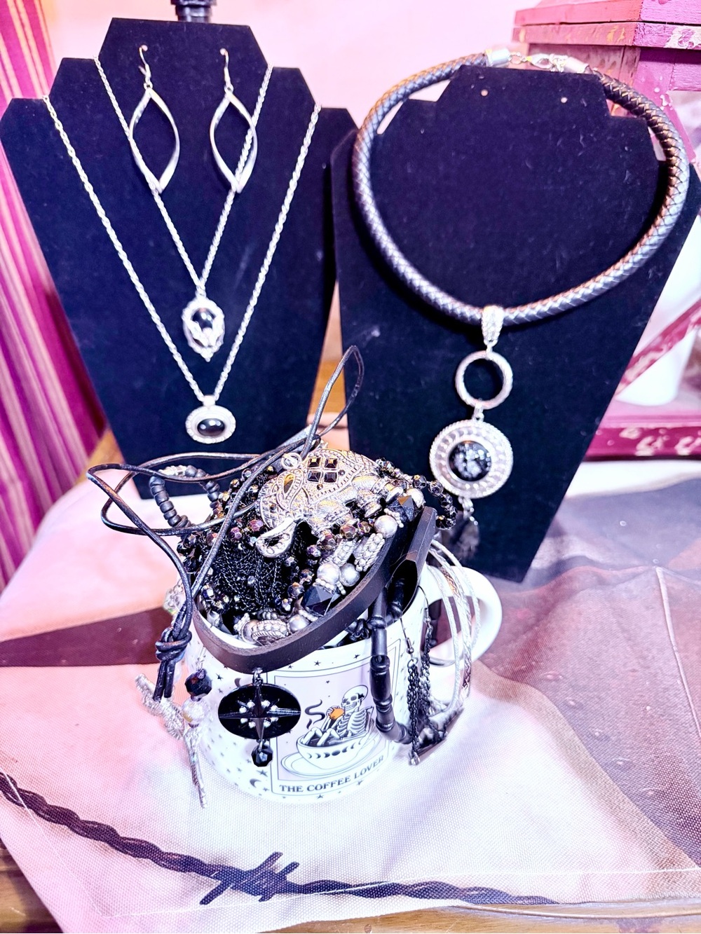 Gothic jewelry jar - Women Jewelry